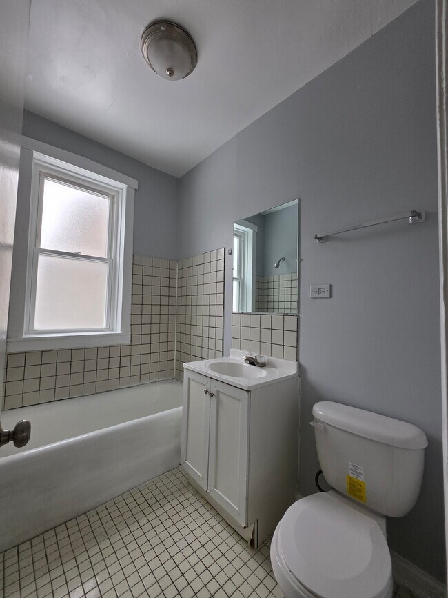 Photo - 4315 W 15th St Unit 4315 W 15th st 1
