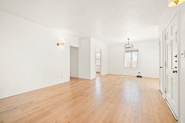 2307 109th Ave