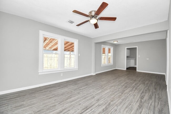 Photo - 5103 New Orleans St