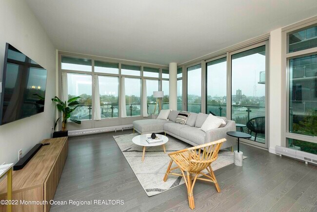 Photo - 15 Morris Ave Unit 301( SUMMER RENTAL)