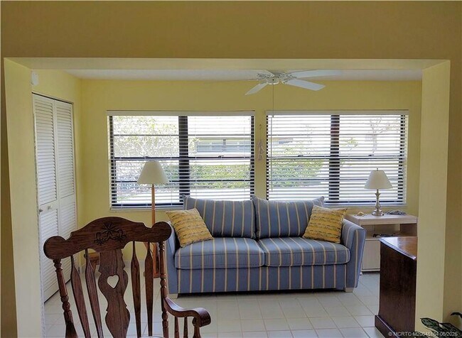 Photo - 5211 SE Sea Island Way