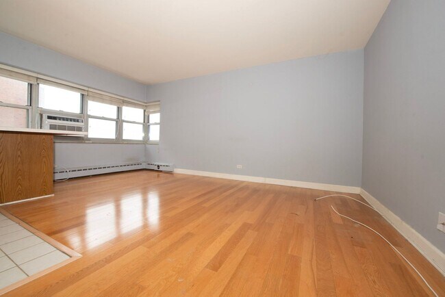 Photo - 4950 N Marine Dr Unidad 802