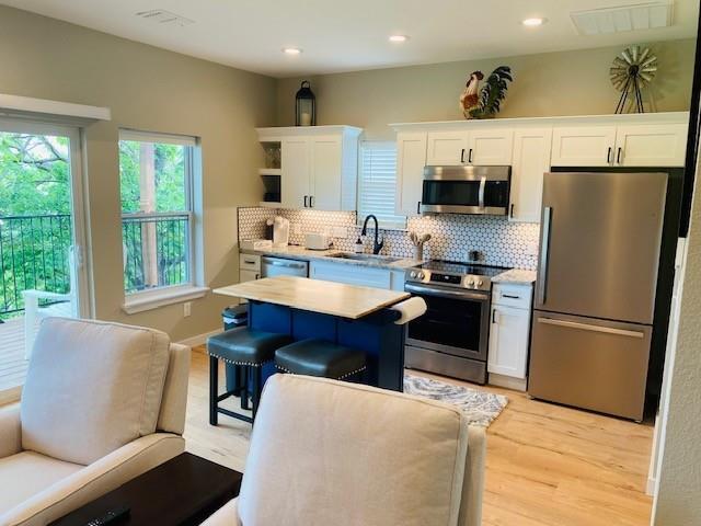 922 Cove Trail