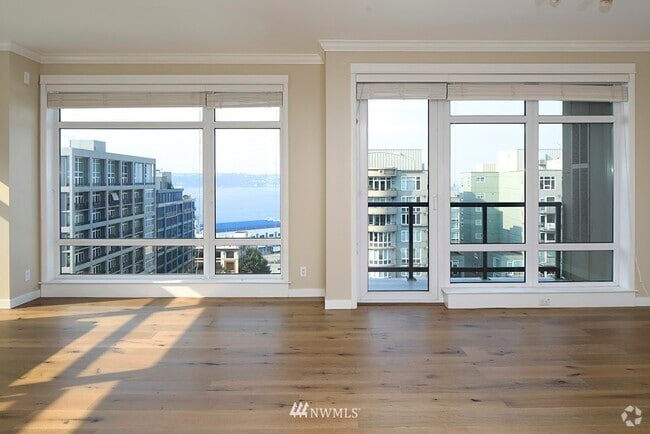Building Photo - 2801 1st Ave Unit 809 Rental