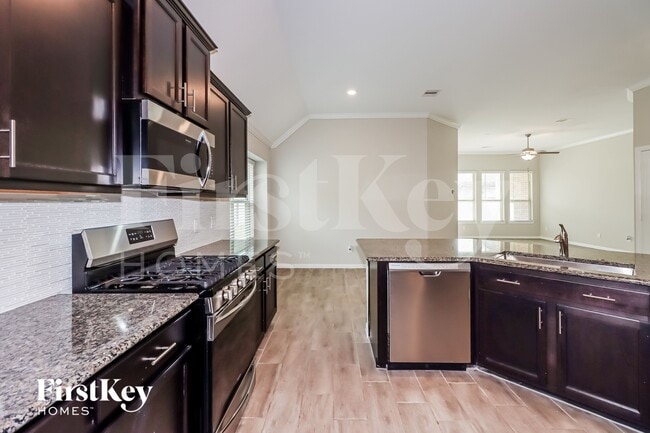 Photo - 1648 Breezewood Dr