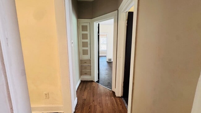 Photo - 12633 Edmonton Ave Unidad 1