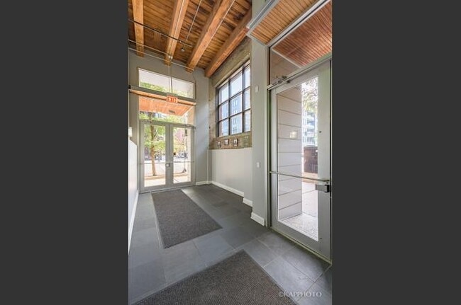 Photo - 106 N Aberdeen St Unit 3F