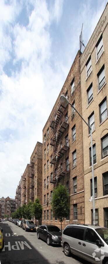 Photo - 10-20 Cooper St