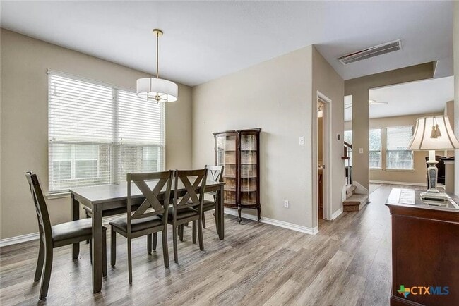 Photo - 245 Buckingham Dr