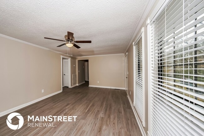Photo - 5057 Oak Leaf Cir