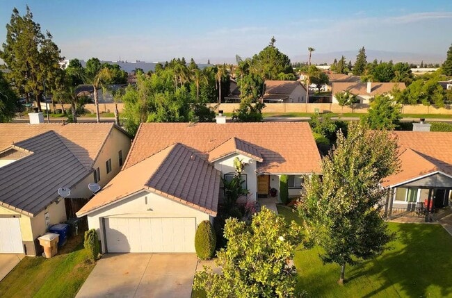 Photo - 4747 Shadow Stone St