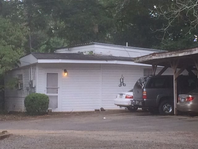 Photo - 910 Hancock Dr