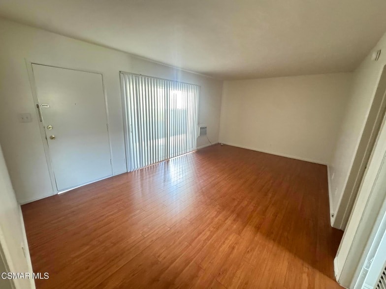 Photo - 13507 Victory Blvd Unit 5