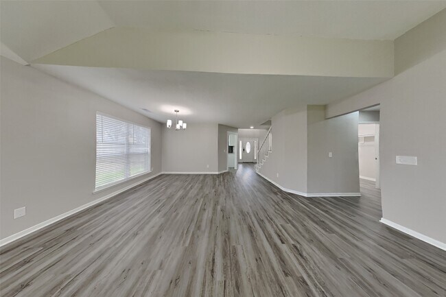 Photo - 802 Sierra Lake Dr