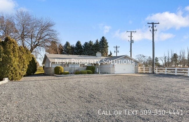 Photo - 1227 Fairway Dr NE