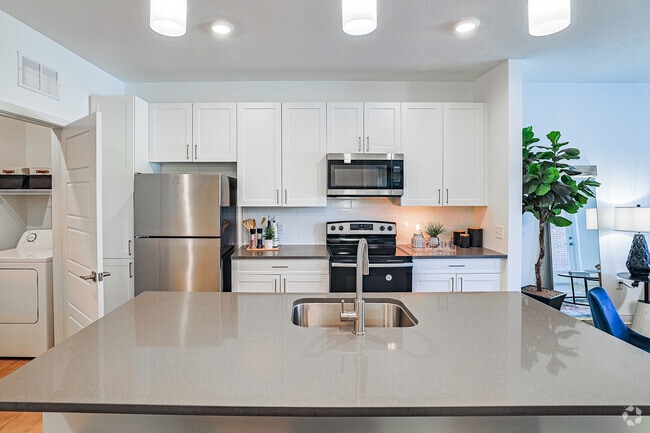 Kitchen 1BR, 1BA - 862SF