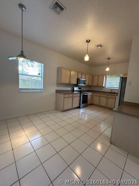 Photo - 1731 Lavue Ave