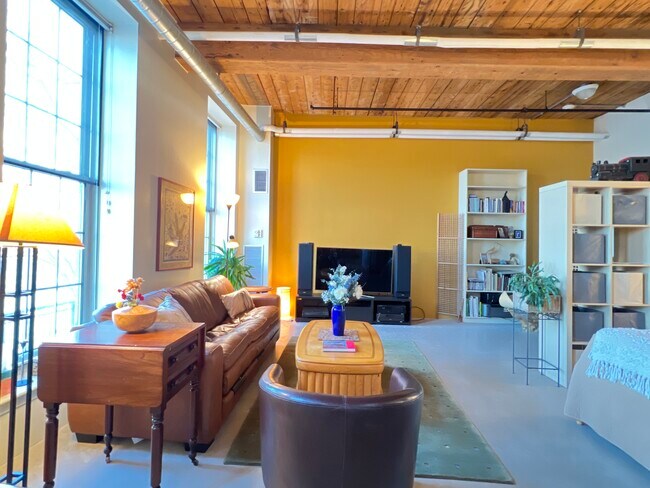 Photo - 35 Riverwalk Way Unit R114