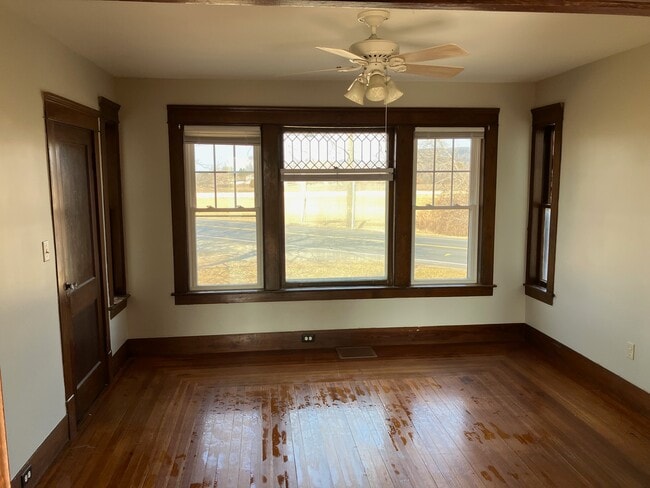375 Hadley Rd