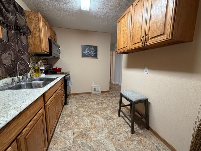 Photo - 3 bed, 1 bath home in Evansdale.