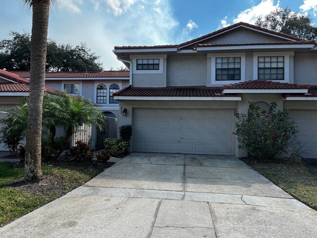 Building Photo - SANDPOINTE TOWNHOMES