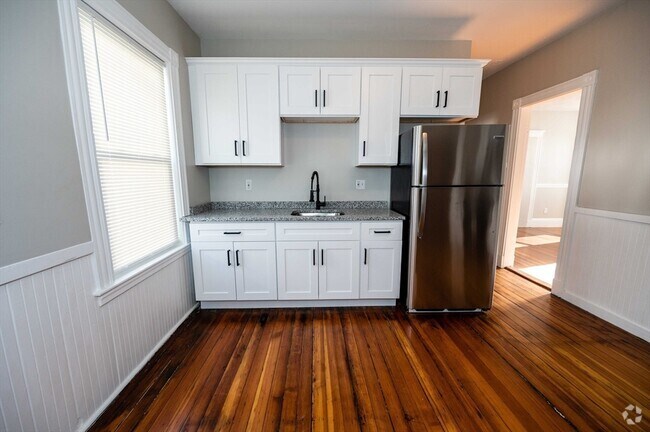 Building Photo - 19 Ceylon St Unit 1 Rental