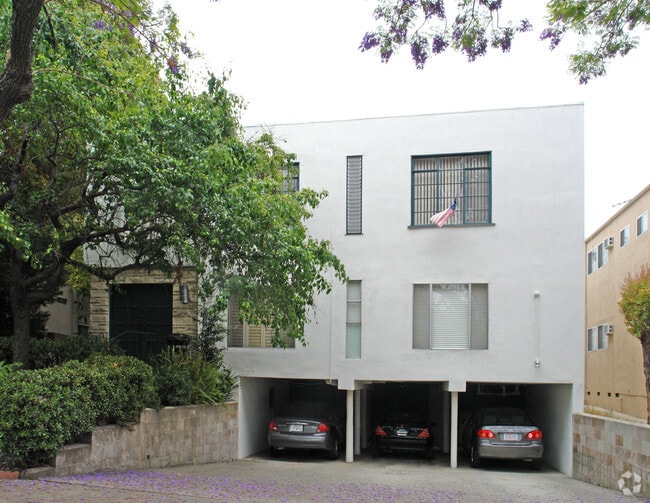 333 N. Oakhurst Dr.