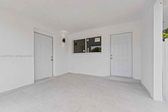 Photo - 1849 NW 16th St