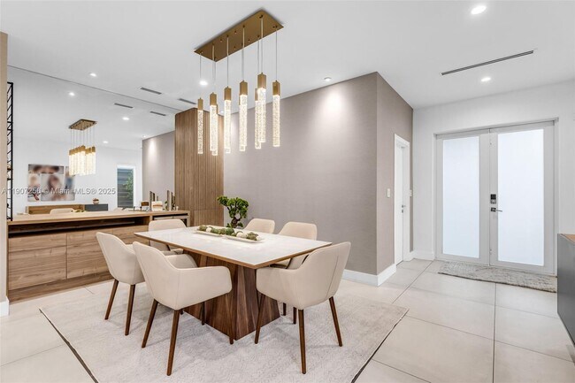 Photo - 3048 SW 18th St