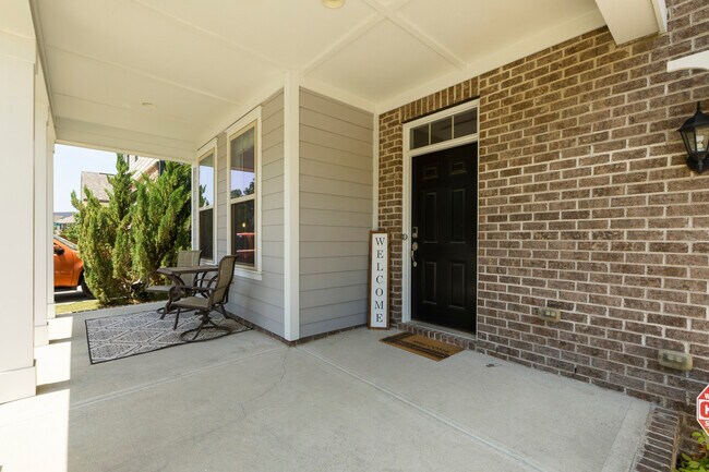 Photo - 1608 Cascade Falls Ln
