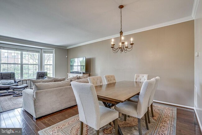 Photo - 5736 Governors Pond Cir
