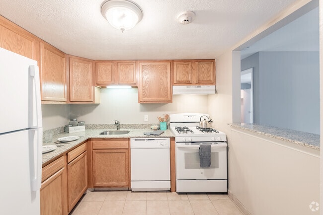 2 BR, 1 BA