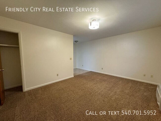 Photo - 1115 Lincolnshire Dr Unit C