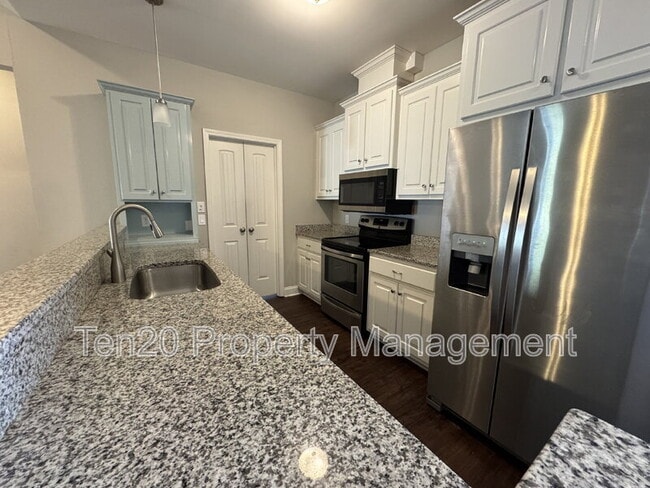 Photo - 16 Vineyard Dr