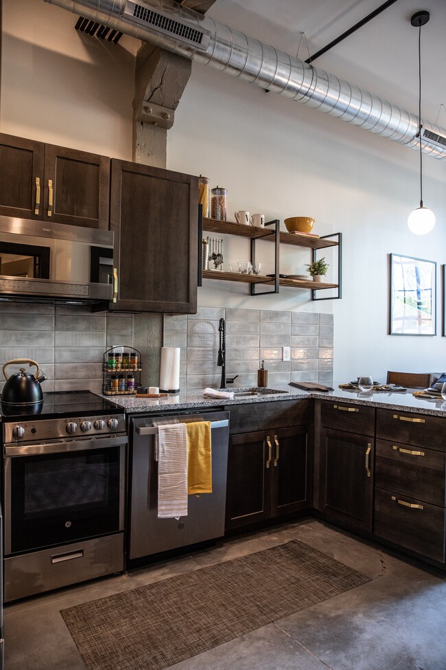 Photo - Vintage Flats