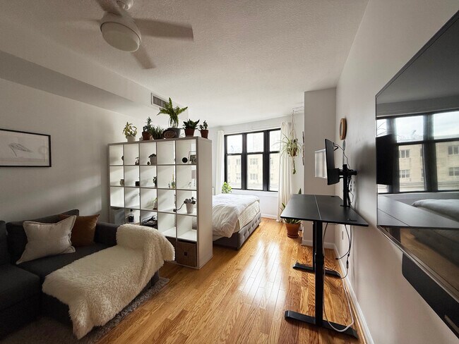 Photo - 400 Massachusetts Ave NW Unit 802