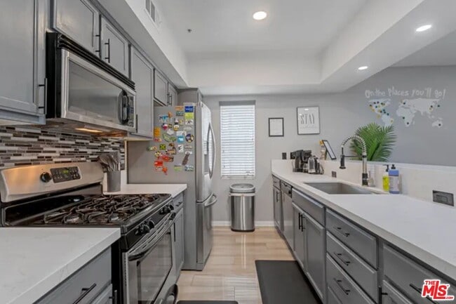 Photo - 12032 S Broadway