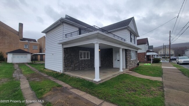 Photo - 114 Dickson St