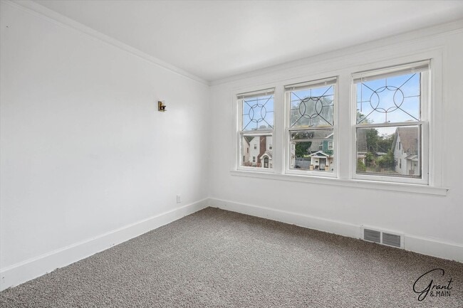 15356/15358 Washburn - Ten Star Holdings LLC