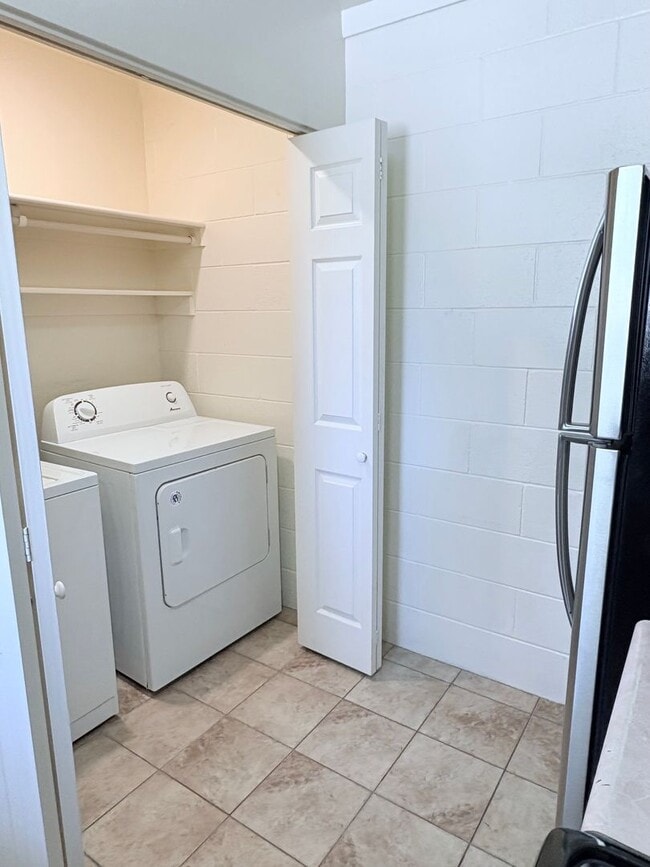 Photo - 420 E Glenn St Unit 1
