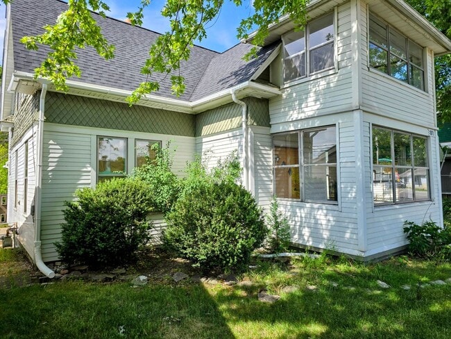 107 W Fairview Ave Unit 107A
