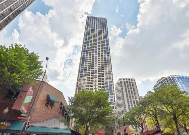 Building Photo - 1030 N State St Unit 41A Rental