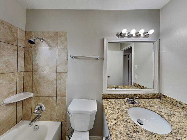 Photo - 1314 Kenwick Pl