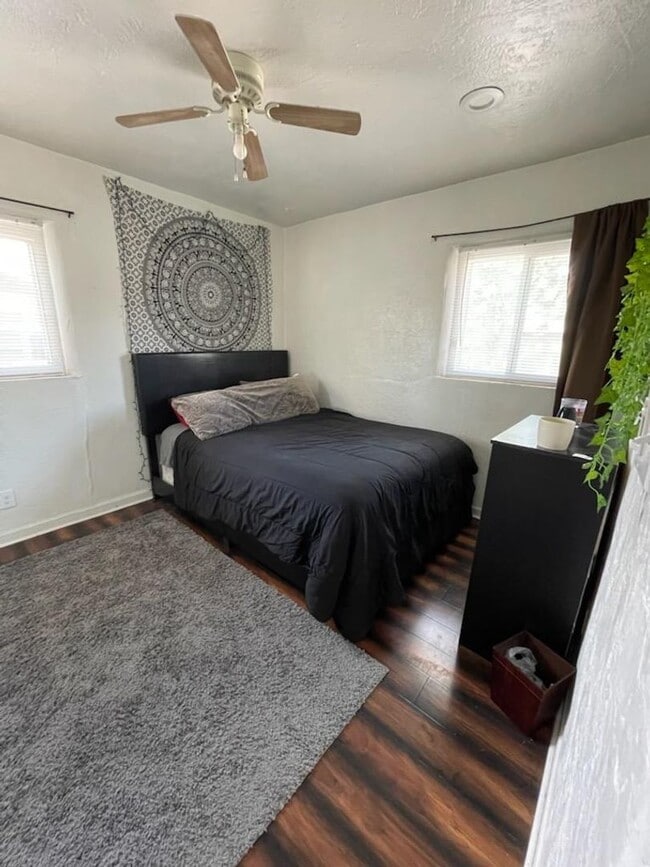 Photo - ADORABLE WEST MESA HOME 2 Bedroom 1/BA 1/CG BYA