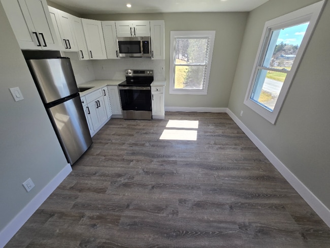 Photo - 15581 NY-28 Unit 3