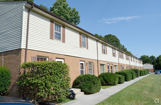 Photo - Niagara Townhouses