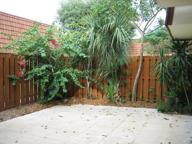 Photo - 3216 Spanish Wells Dr Unidad 26-d