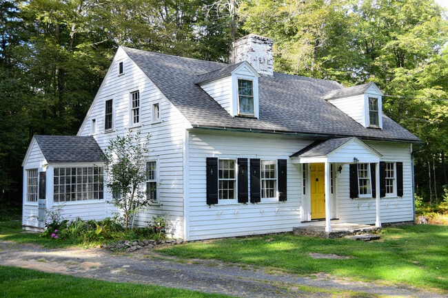 Building Photo - 47 Scoville Rd Rental