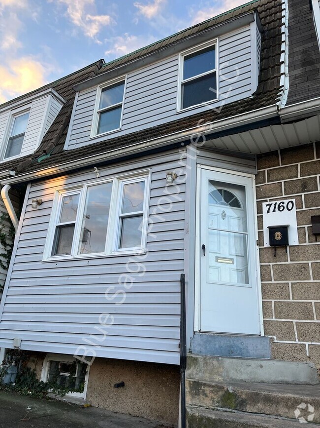 Building Photo - Beautiful 3 Bedroom 1 Bath in Upper Darby! Rental