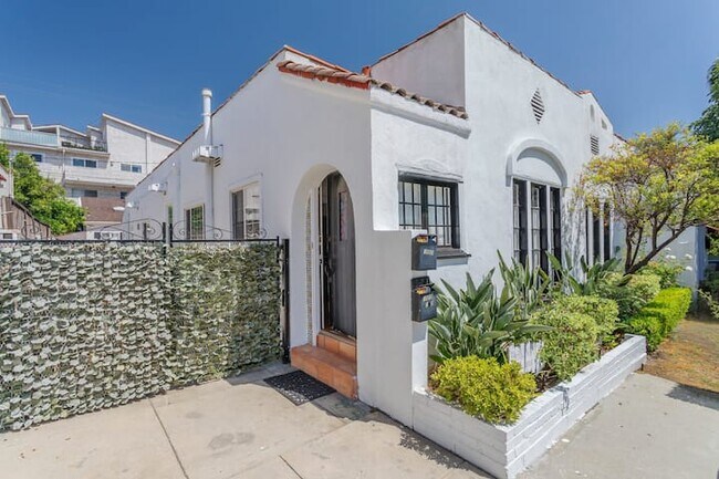 Photo - 1020 Havenhurst Dr Unidad 1020